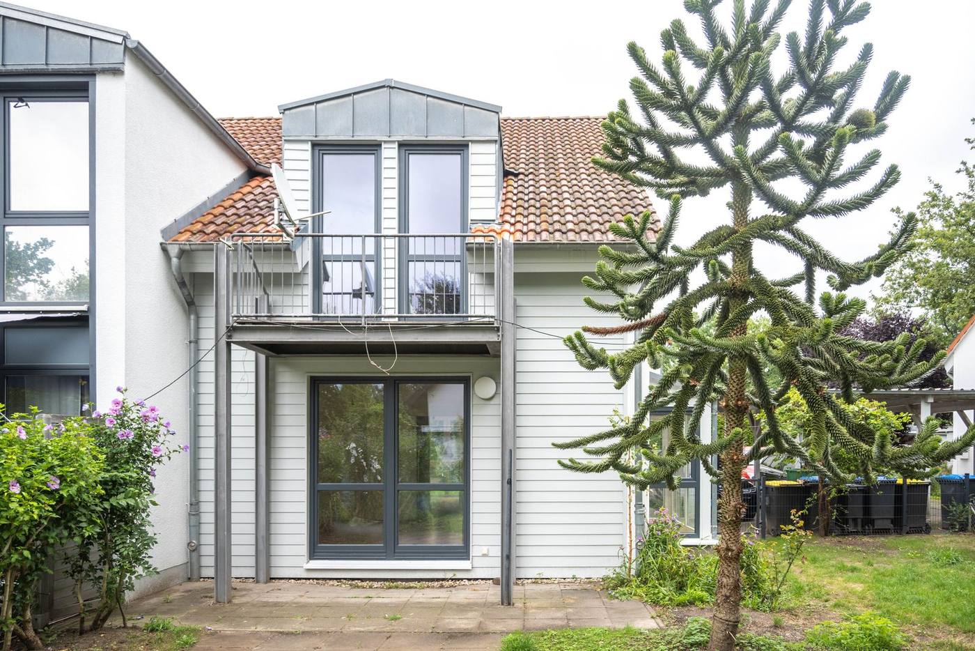 Renoviertes Wohnhaus in Falkensee, Gartenansicht